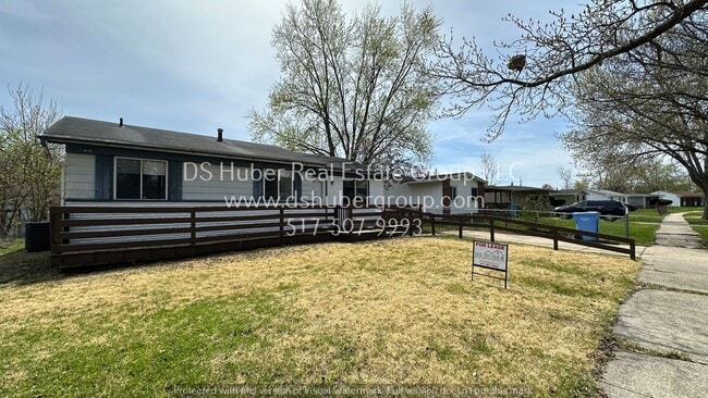 Primary Photo - 3325 Danbury Crossroad St