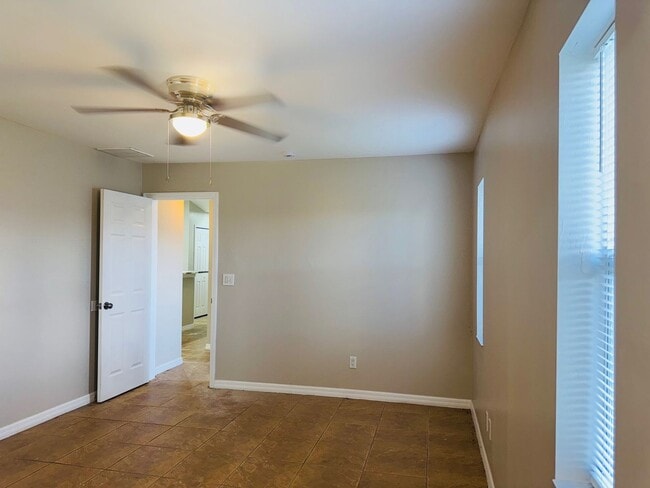 Building Photo - Experience this Cape Coral 3 bedroom 2 bat...