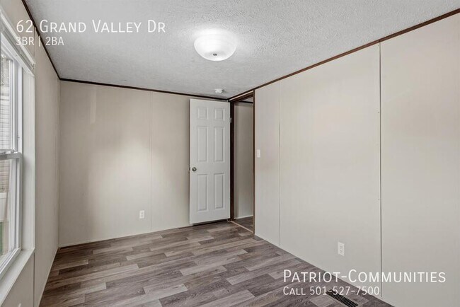 Building Photo - 62 Grand Valley Dr