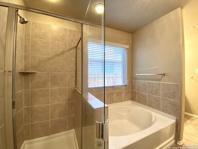 Building Photo - 12647 Point Summit