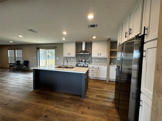 Building Photo - 191 Holly Pond