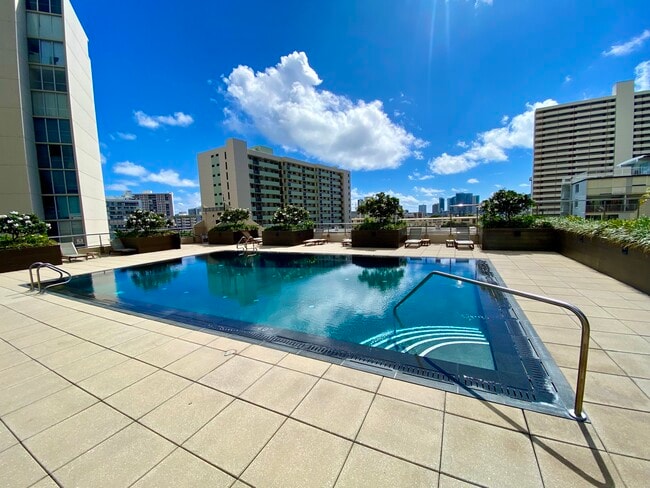 Building Photo - Mott Smith Laniloa #PH-3