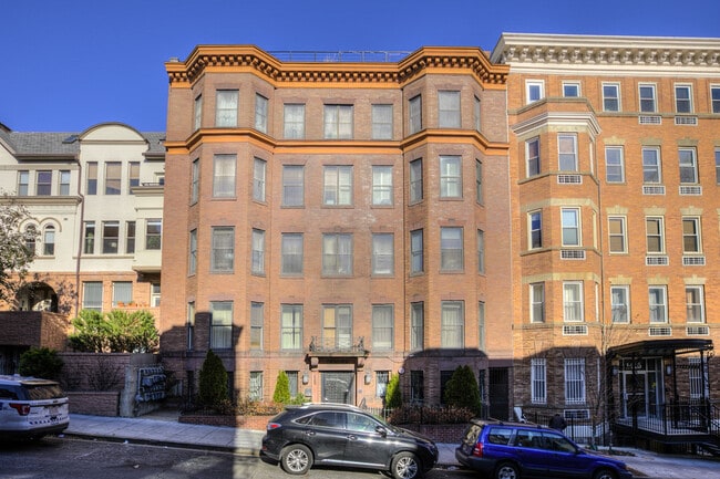 Building Photo - 1417 Chapin St NW