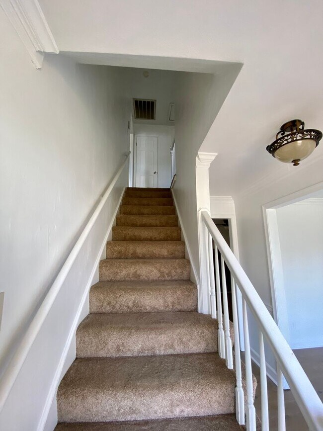 Building Photo - Wesleyan Pines