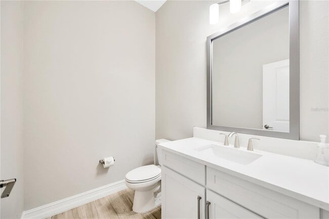 Building Photo - 5351 Bridge St