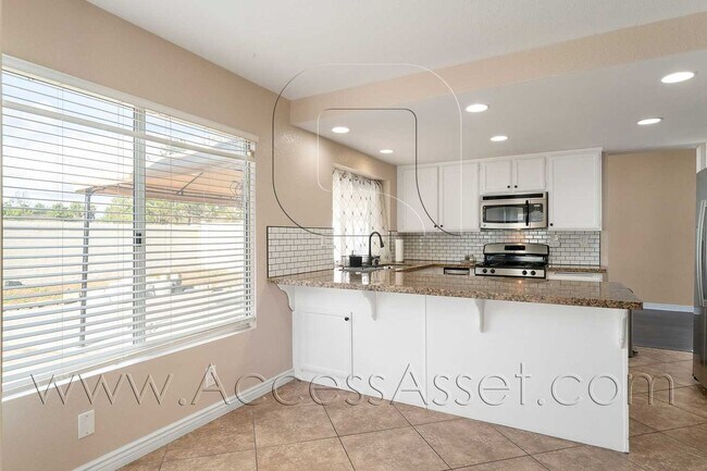 Building Photo - Beautiful 3 Bed/3 Bath Home In Temecula!