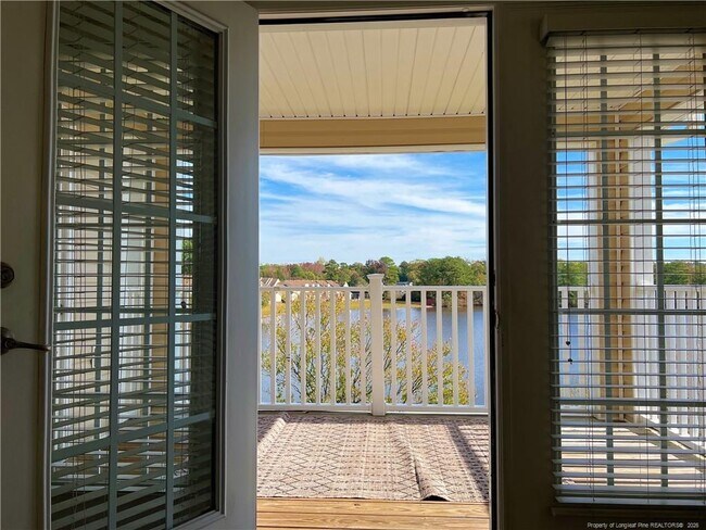 Building Photo - 3330 Harbour Pointe Pl