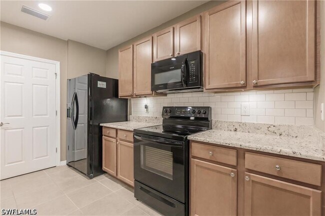 Building Photo - 26978 Wildwood Pines Ln