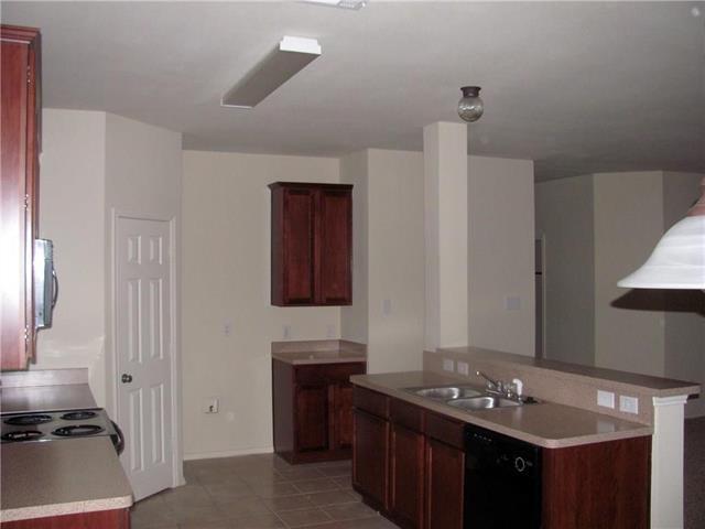 Building Photo - 13240 Padre Ave