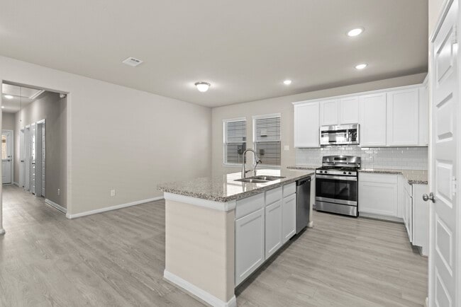 Building Photo - 10419 Astor Pt Trl