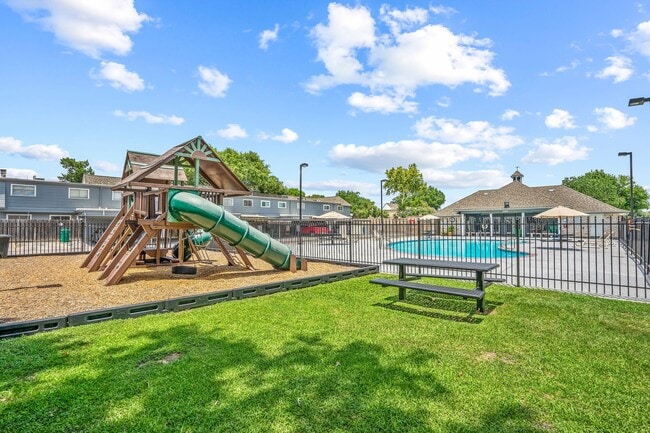 Building Photo - 11002 Hammerly Blvd