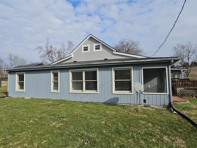 Building Photo - 3745 Frankfort-Ford Rd