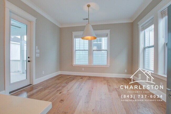 Building Photo - 1636 Juliana St