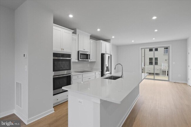 Building Photo - 208 Chianti Ter SE