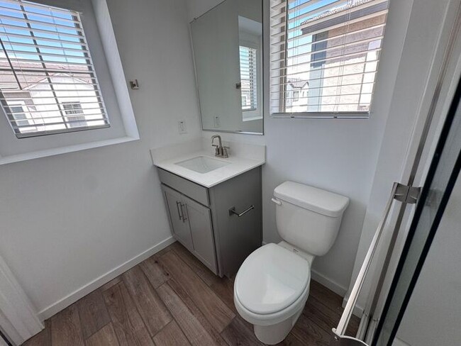 Building Photo - Stunning New 3Beds/2.5Bath Townhome in Pho...