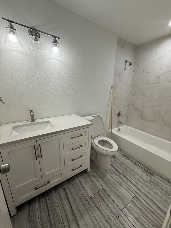 Building Photo - 4707 Mallow St