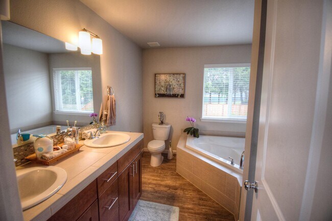 Building Photo - 10620 101st St Ct SW