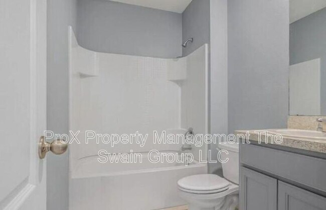 Building Photo - 345 Corso Loop