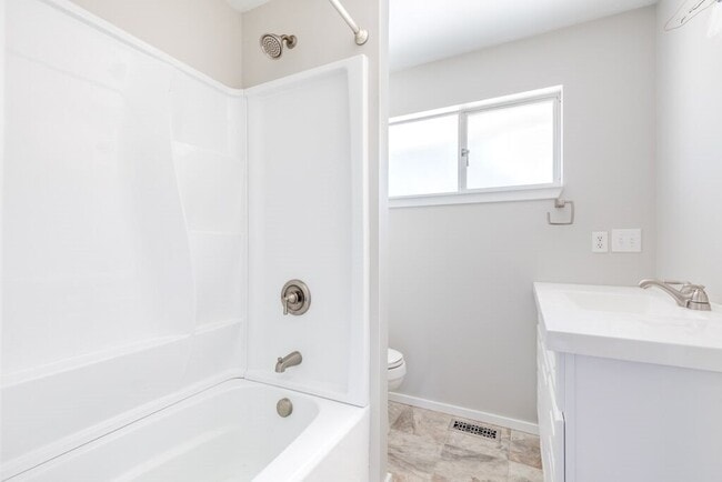 Building Photo - Remodeled 3 Bedroom Rambler Situated on a ...