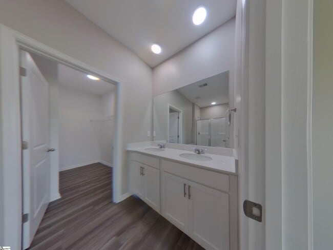 Building Photo - 210 Sweetgrass Ln