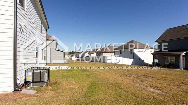 Building Photo - 227 W L Miller Dr