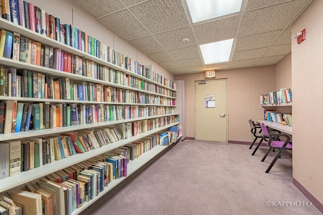 Building Photo - 3600 N Lake Shore Dr