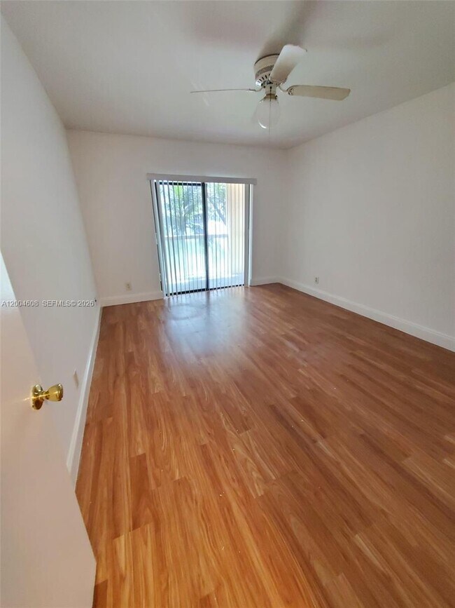 Building Photo - 8100 Geneva Ct