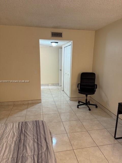 Building Photo - 16411 Blatt Blvd