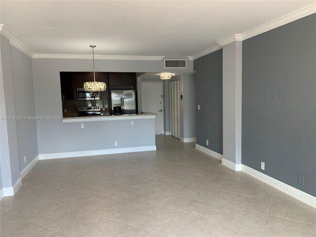 Building Photo - 1455 N Treasure Dr