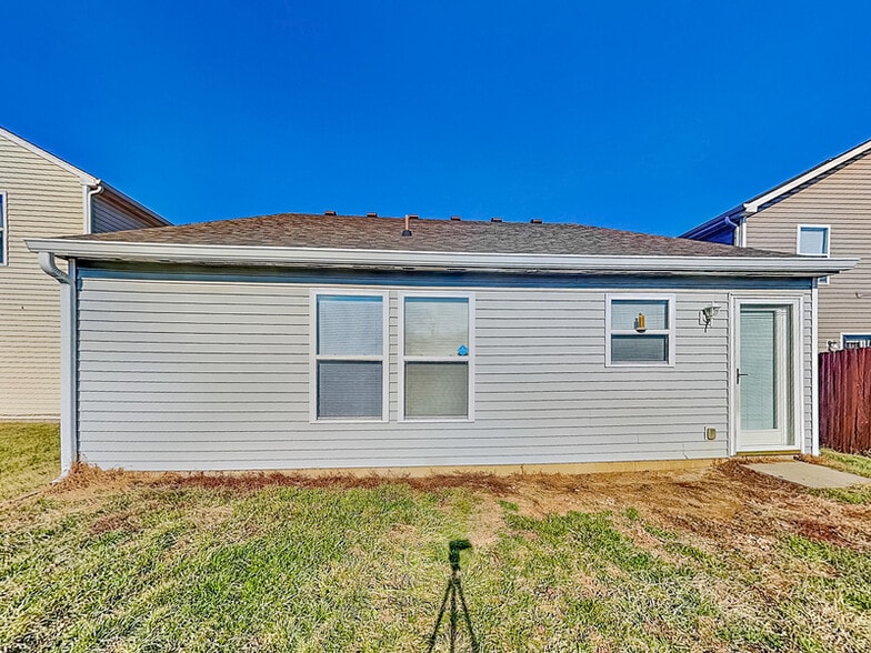 Building Photo - 10455 Candy Apple Ln