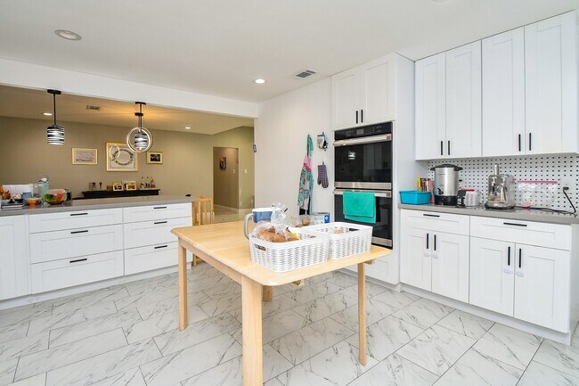 Building Photo - 7518 Teal Run Dr