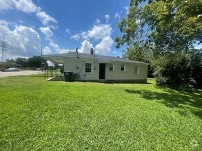Building Photo - 2984 SHANNON Ave