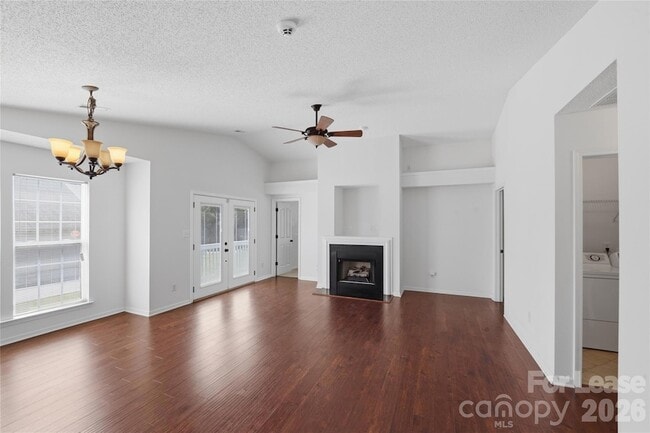 Building Photo - 9740 Veronica Dr