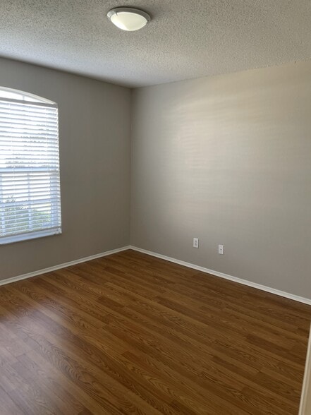 Building Photo - 554 Lake Cypress Cir