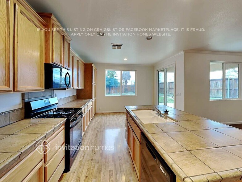 Building Photo - 1170 Butter Milk Ct