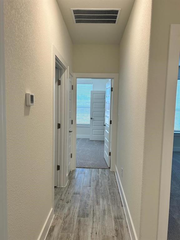 Building Photo - 420 Parkline Dr