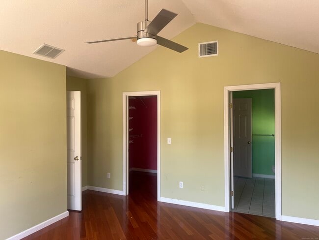 Building Photo - 53 Tunxis St