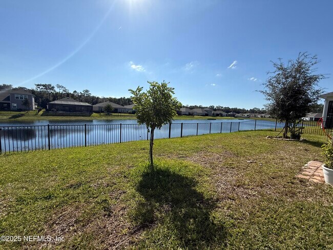 Building Photo - 141 Ren Wy