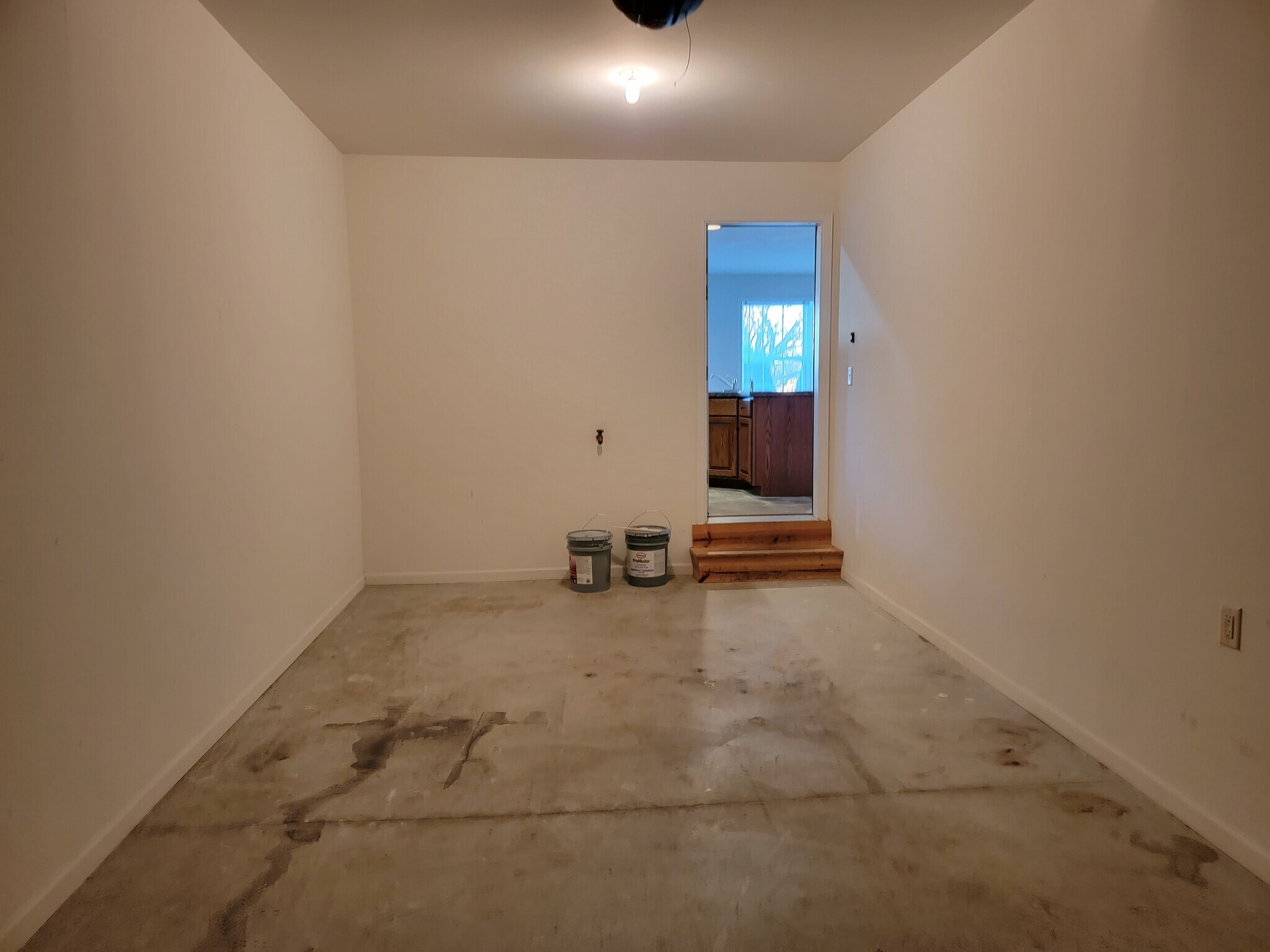 Building Photo - 302 Mount Olive Ln