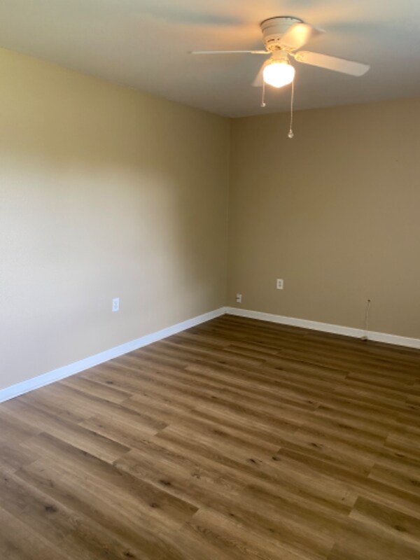 Building Photo - 4624 Fairfield St