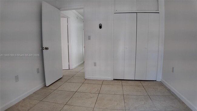 Building Photo - 3326 Farragut St