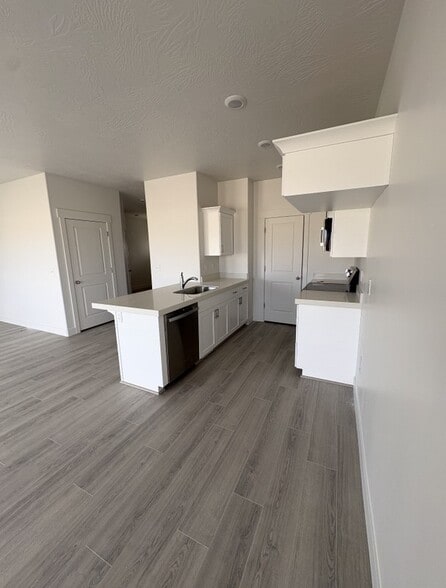 Building Photo - 2019 E Canyonlands Ln