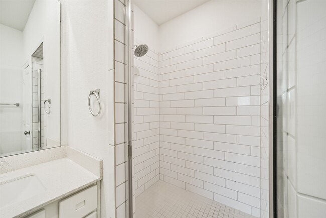 Building Photo - 547 Bristol Tide Ct