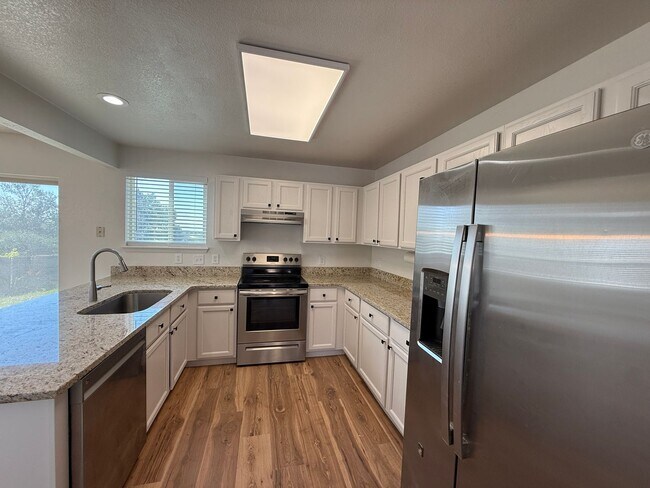 Building Photo - 4810 Ardley Dr