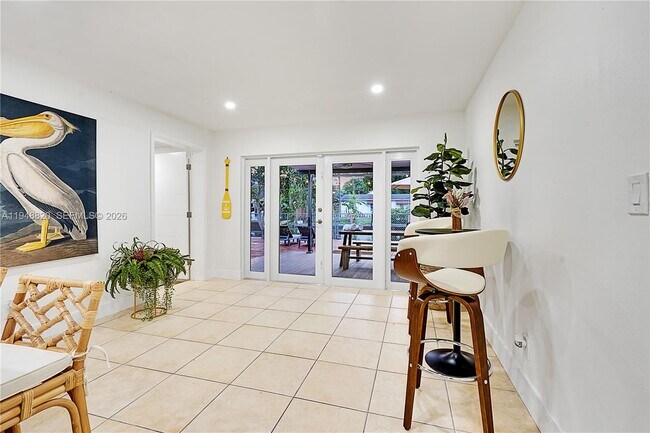 Building Photo - 4711 SW 42nd Terrace