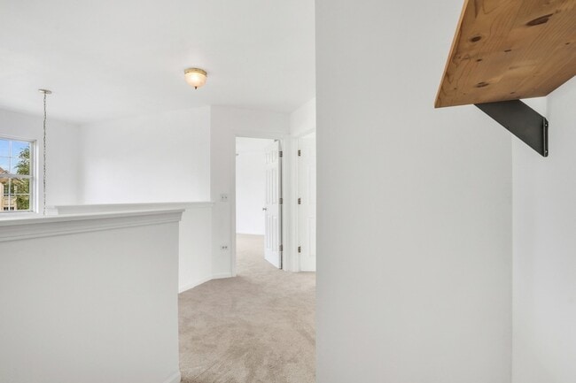 Building Photo - 849 Bell Flower Ln
