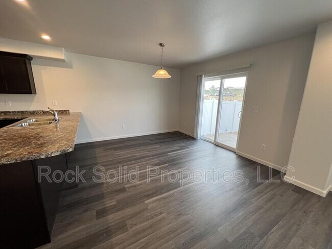 Building Photo - 1508 Danny Pl