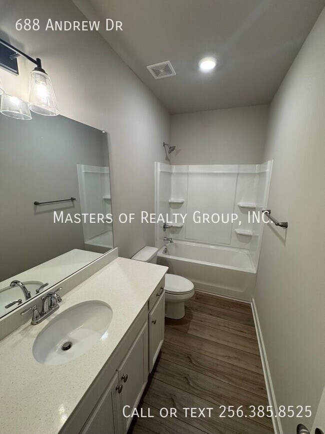 Building Photo - 688 Andrew Dr