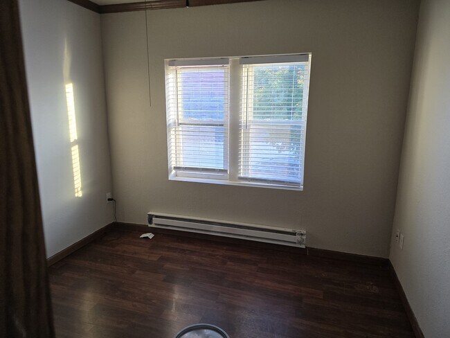 Building Photo - 3634 E Bottsford Ave