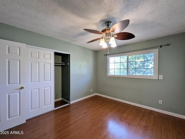 Building Photo - 4019 W San Miguel Ave